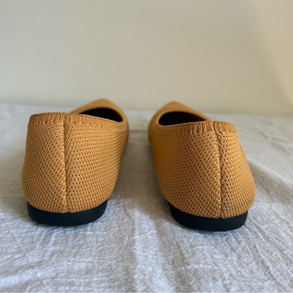 VIVAIA Pointed-Toe Yellow Gold Ballet Flats Aria Size 39 8 Comfortable Office - Picture 7 of 9